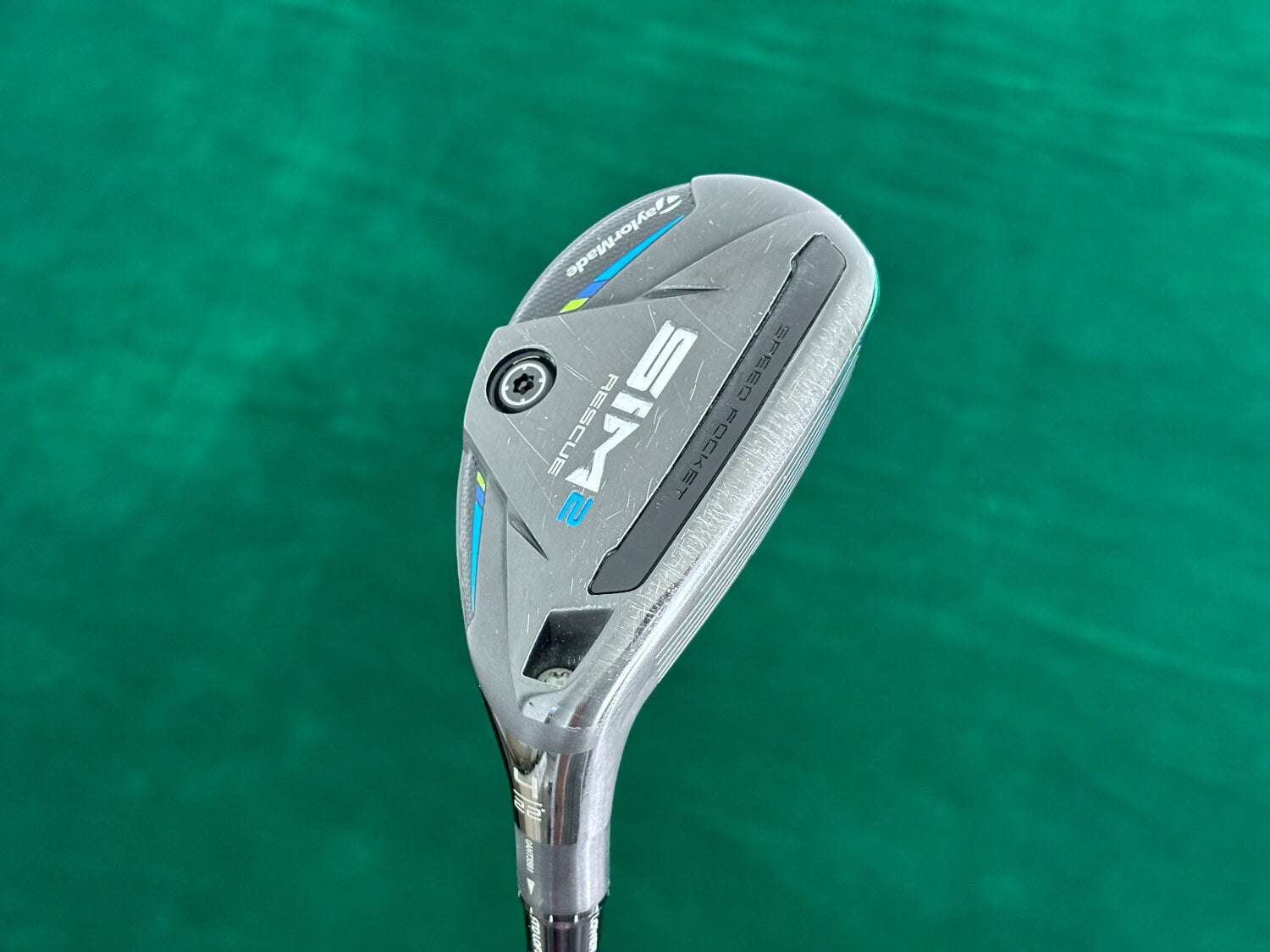 TaylorMade SIM2 U4 - Hybrid (Stiff)