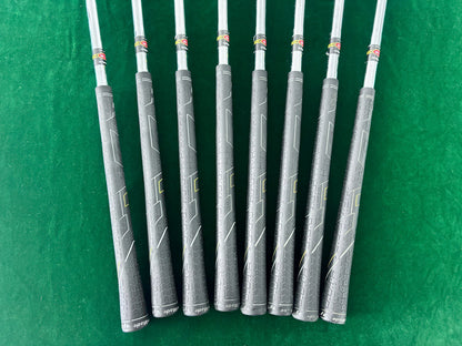 TaylorMade r7 4-SW - Iron Set (Regular)