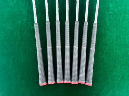 TaylorMade M6 5-AW (Left Handed) - Iron Set (Regular)