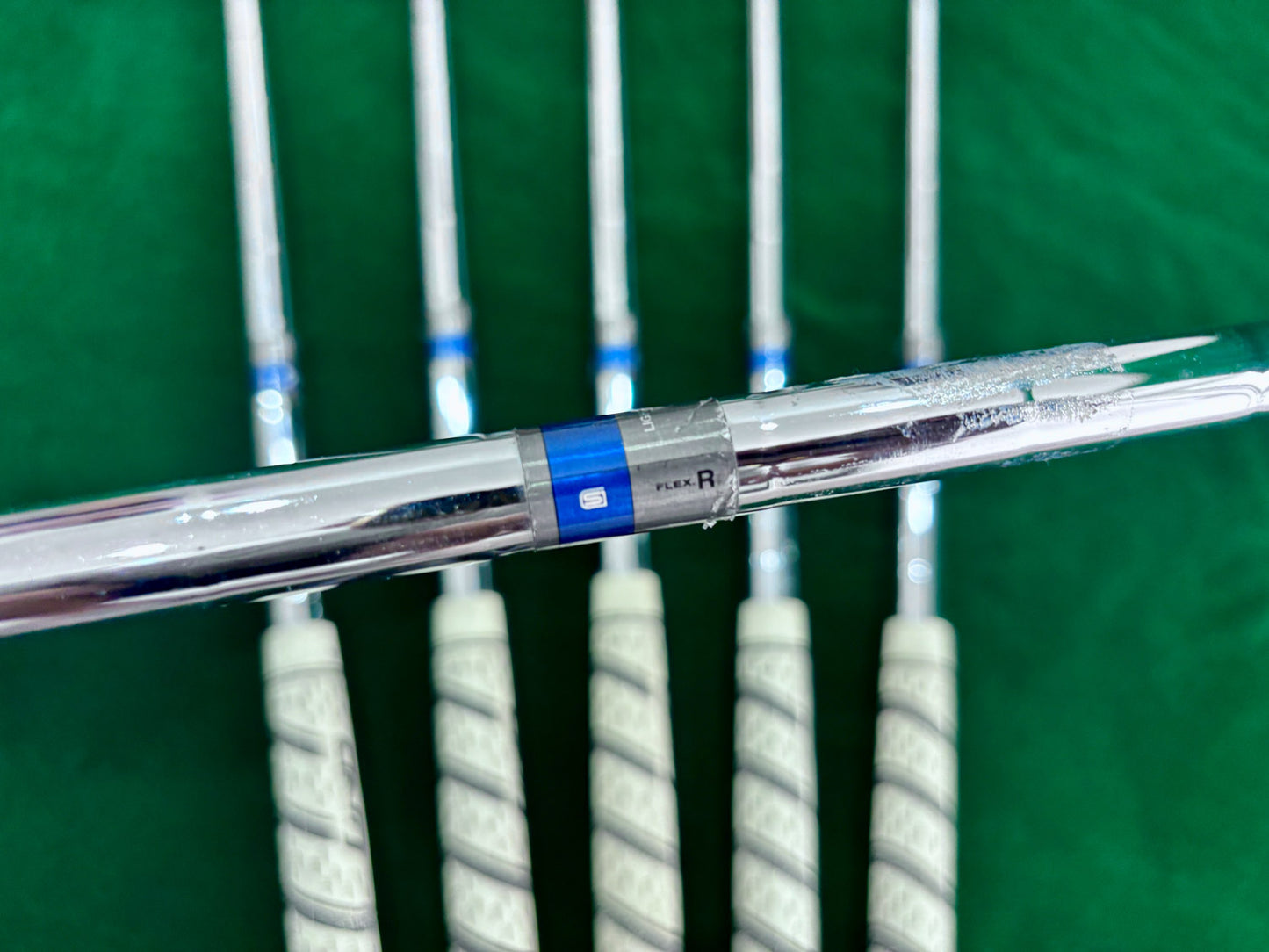 Cobra Dark Speed 6-PW + SW - Iron Set (Regular)