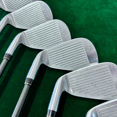 Bridgestone TOURSTAGE V8000 4-PW+GW+SW - Iron Set (Regular)